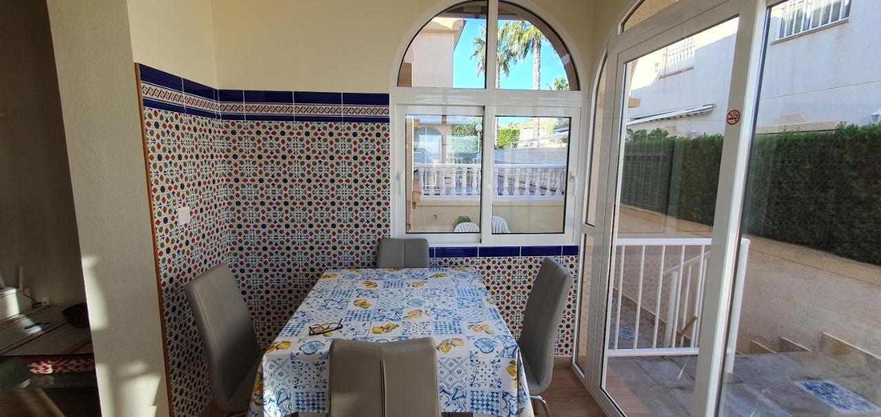 Ferienwohnung Torrevieja Zewnętrze zdjęcie